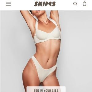 SKIMS Wide strap Balconette Bra. Brand New.